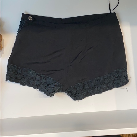 Bootie fabric lace shorts - Picture 3 of 3